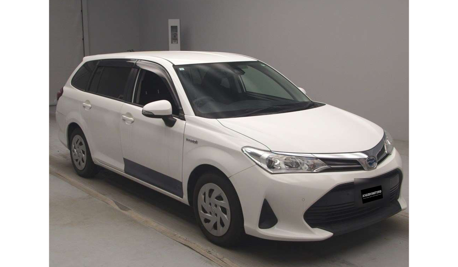 2019 Toyota Corolla Fielder image-1