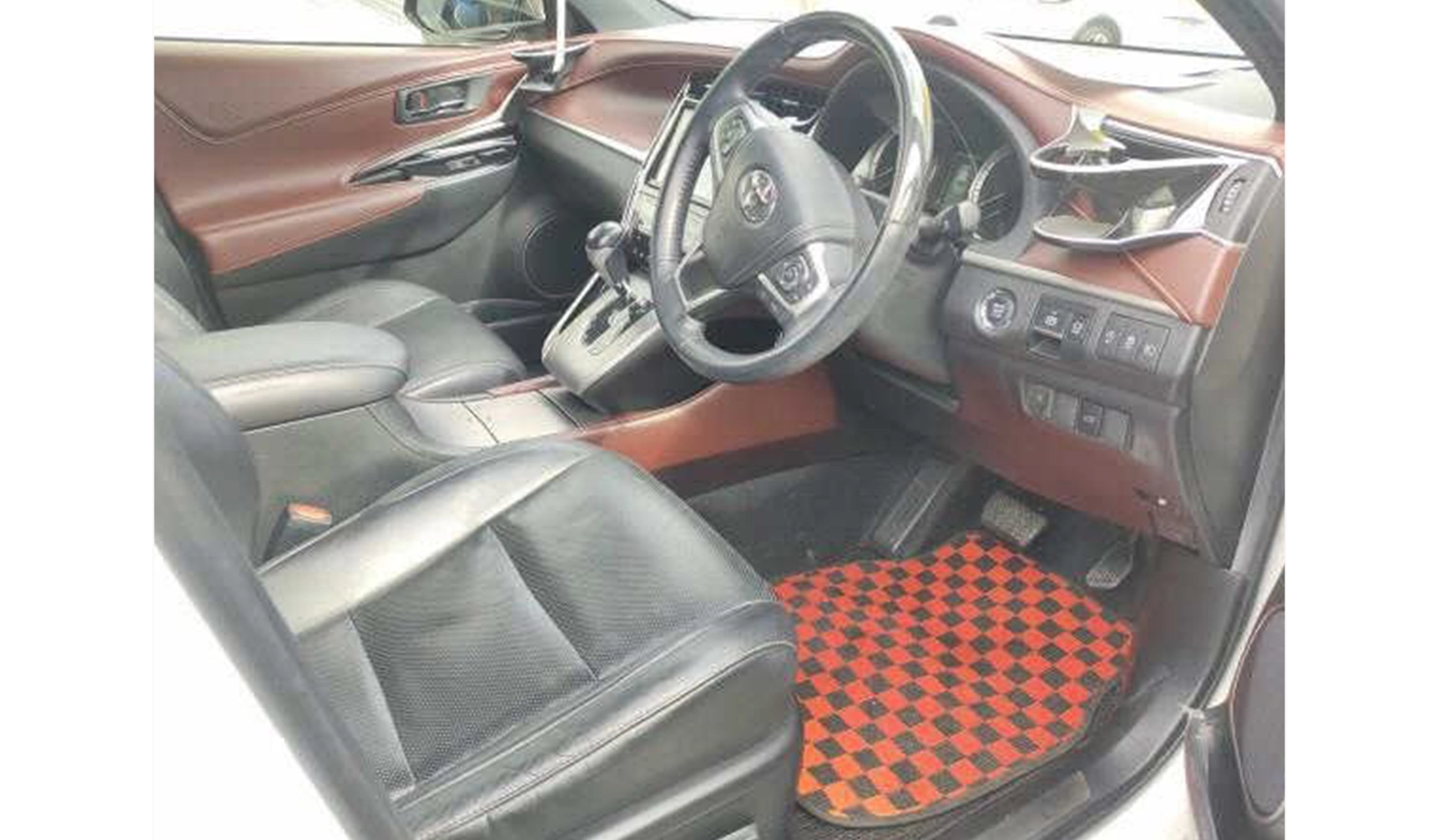 2019 Toyota Harrier METAL AND LEATHER PACKAGE image-4