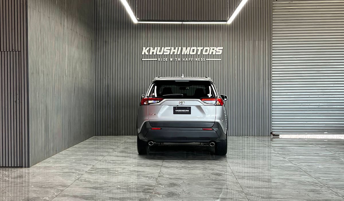 2019 Toyota RAV-4 X image-5