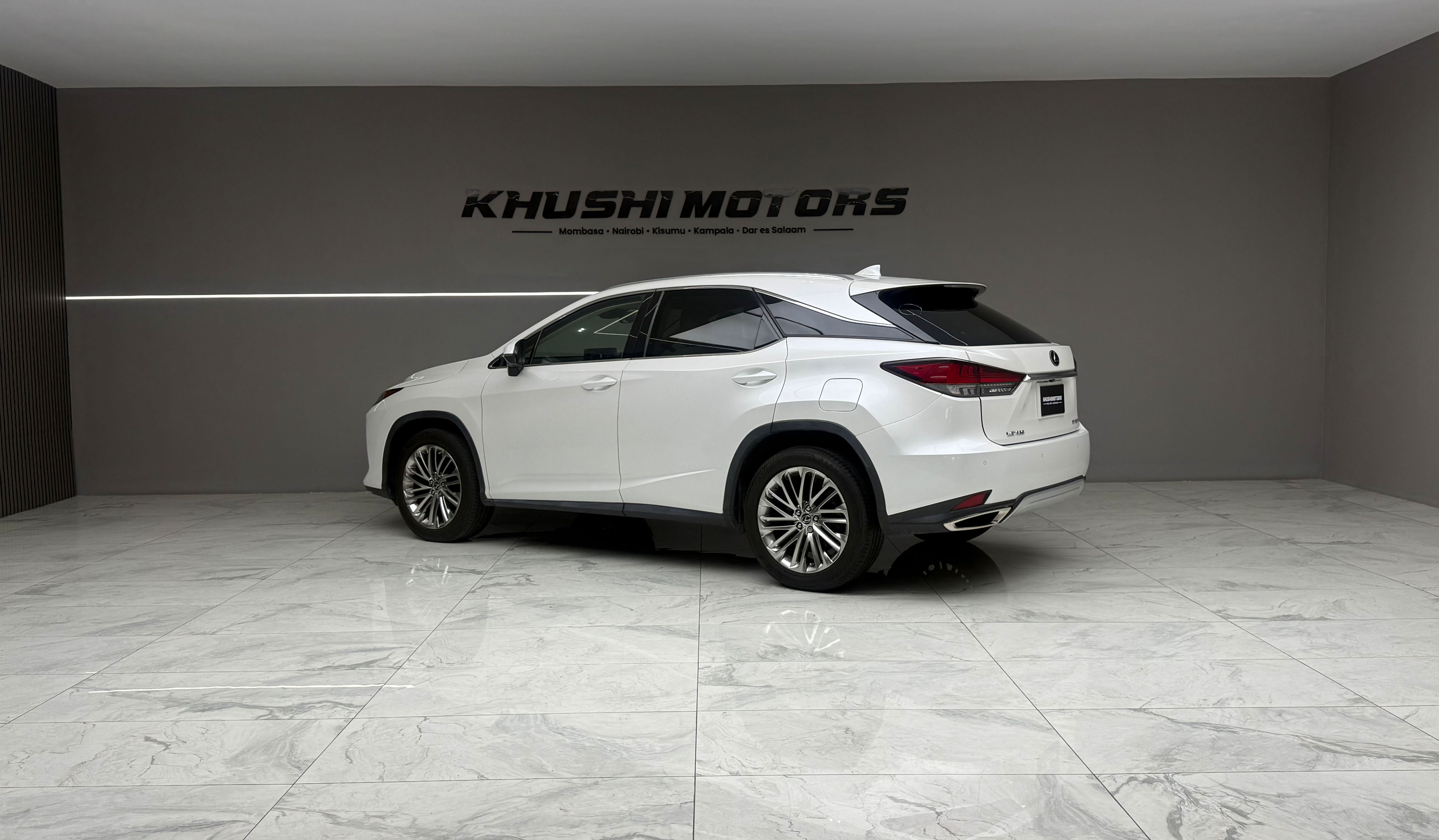 2019 Lexus RX VERSION L RX300 image-4