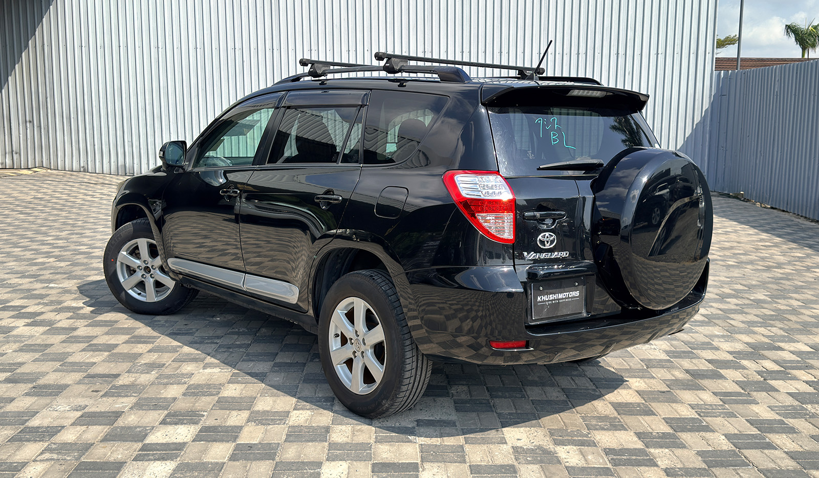 2009 Toyota Vanguard 240S image-5