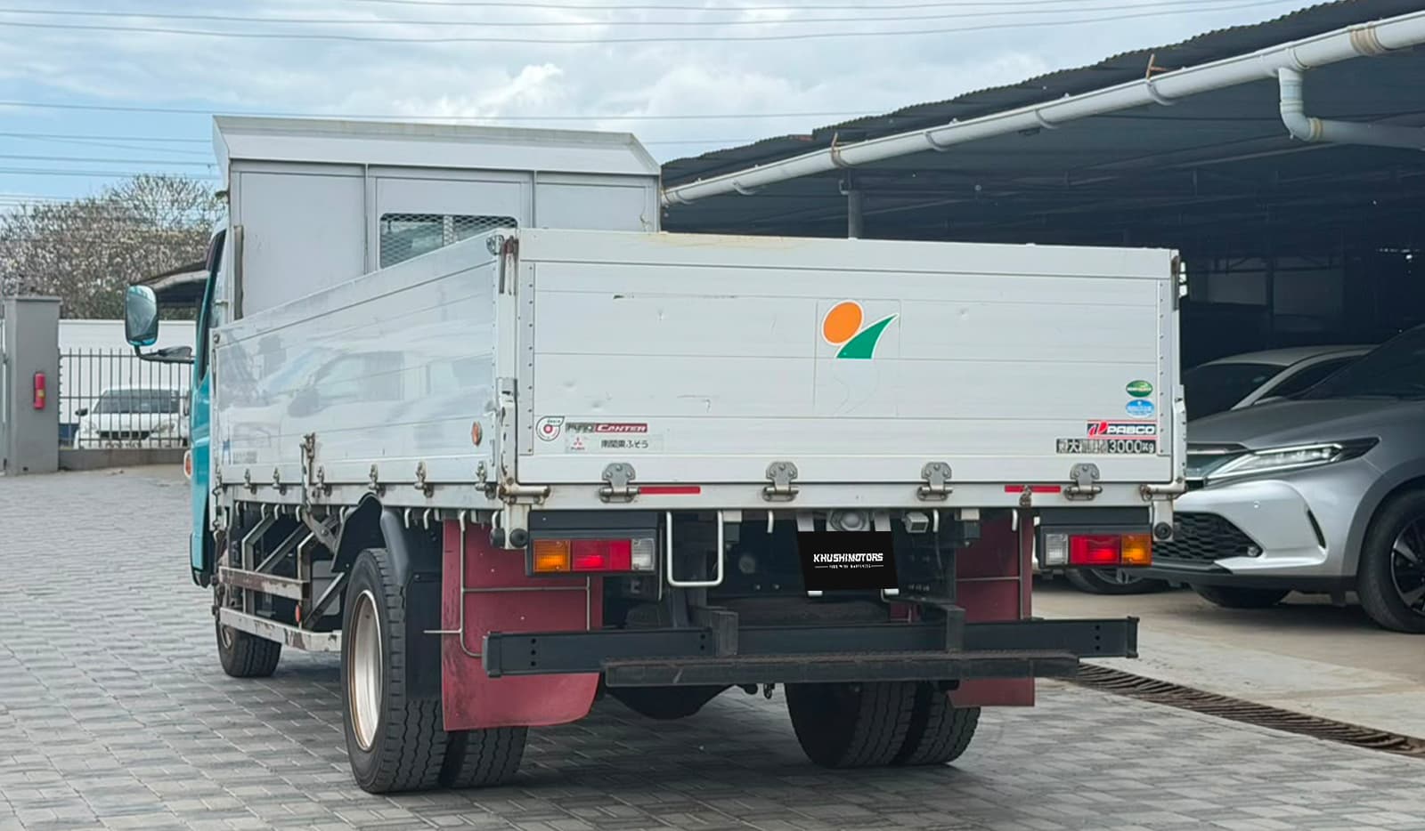 2019 Mitsubishi Canter LONG WIDE 2TON image-4