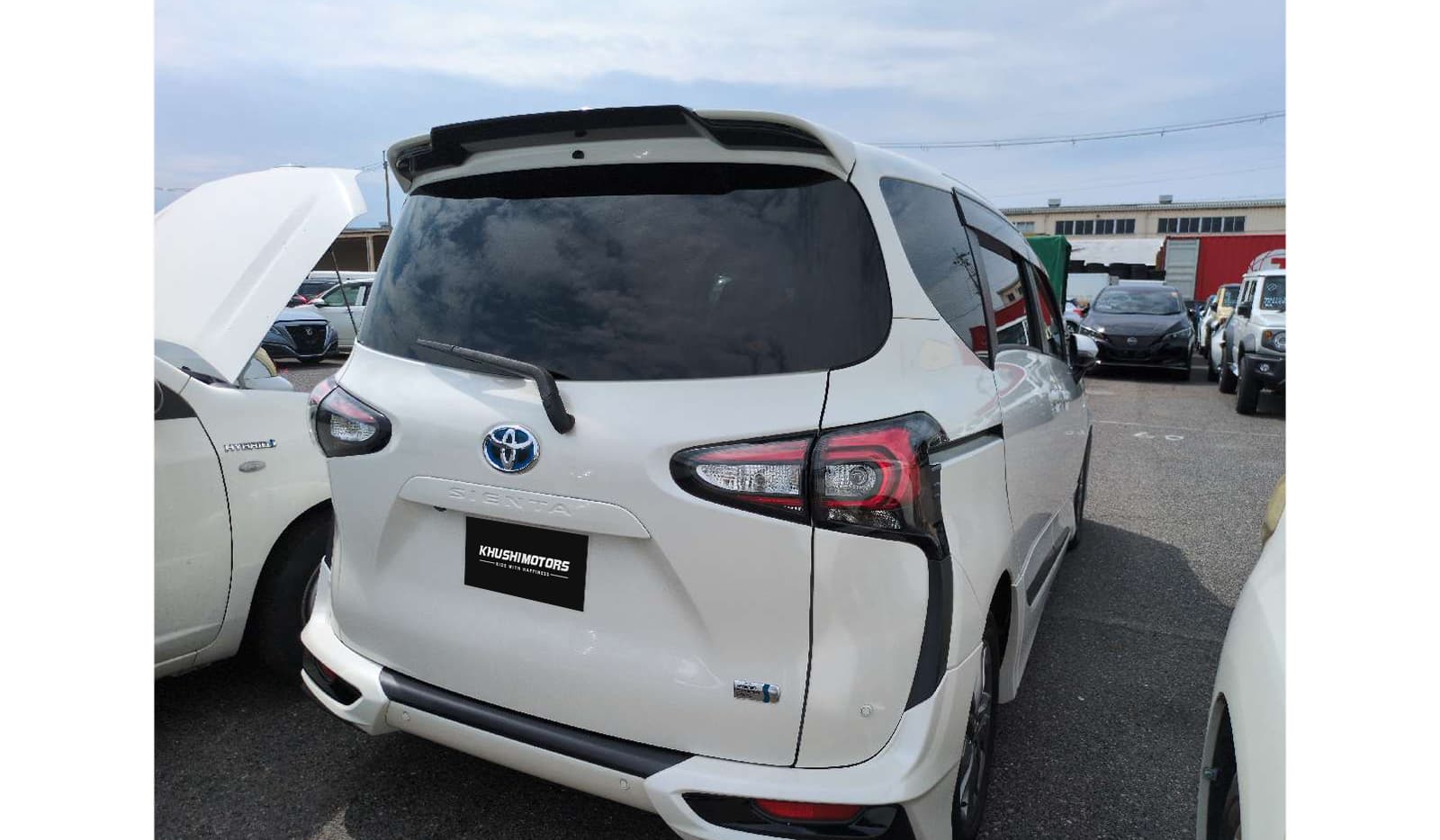 2019 Toyota Sienta image-4
