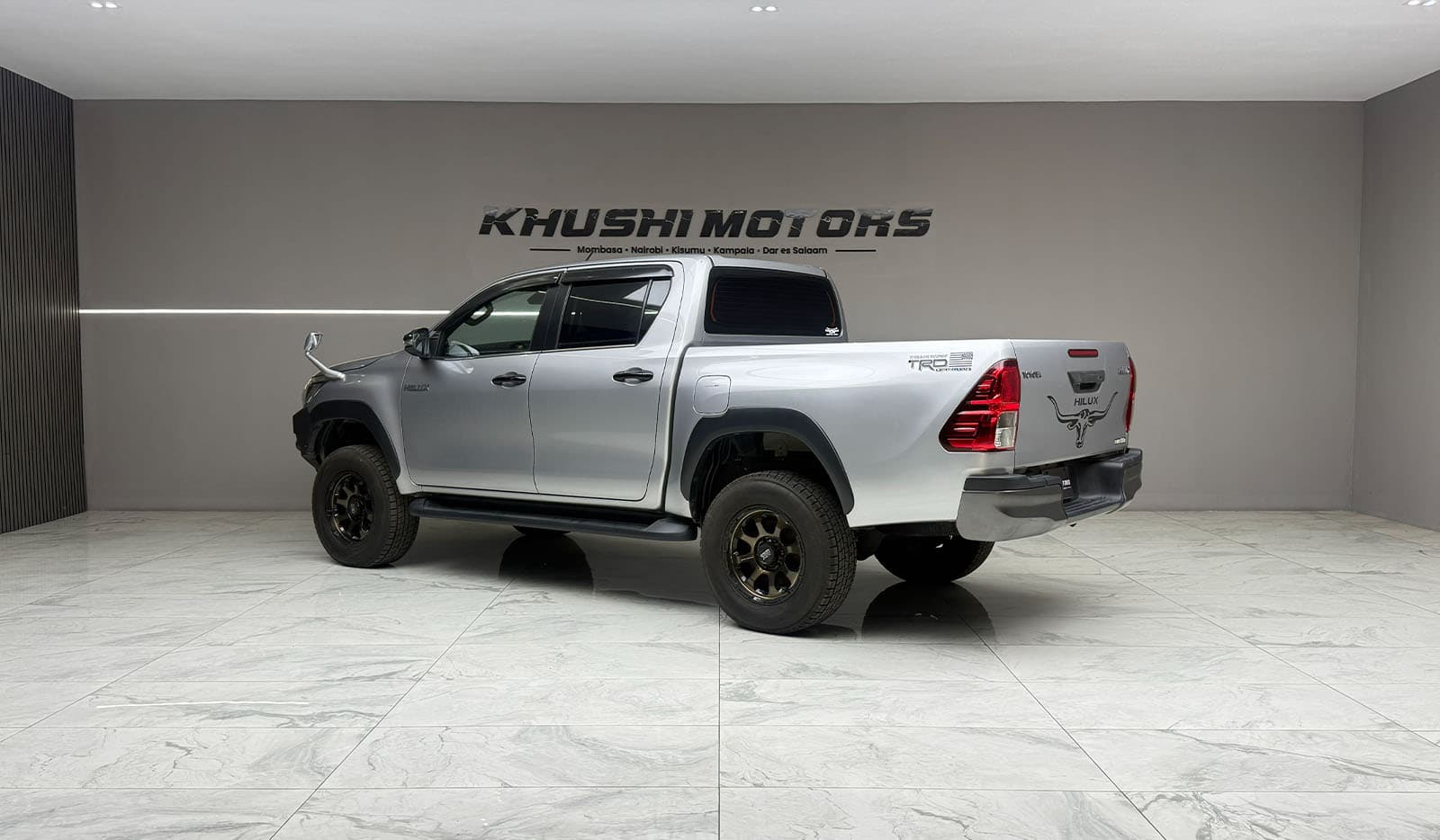 2020 Toyota Hilux Z Black Rally Edition image-4