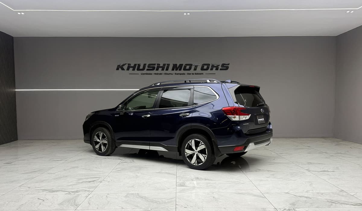 2018 Subaru Forester Advance image-4