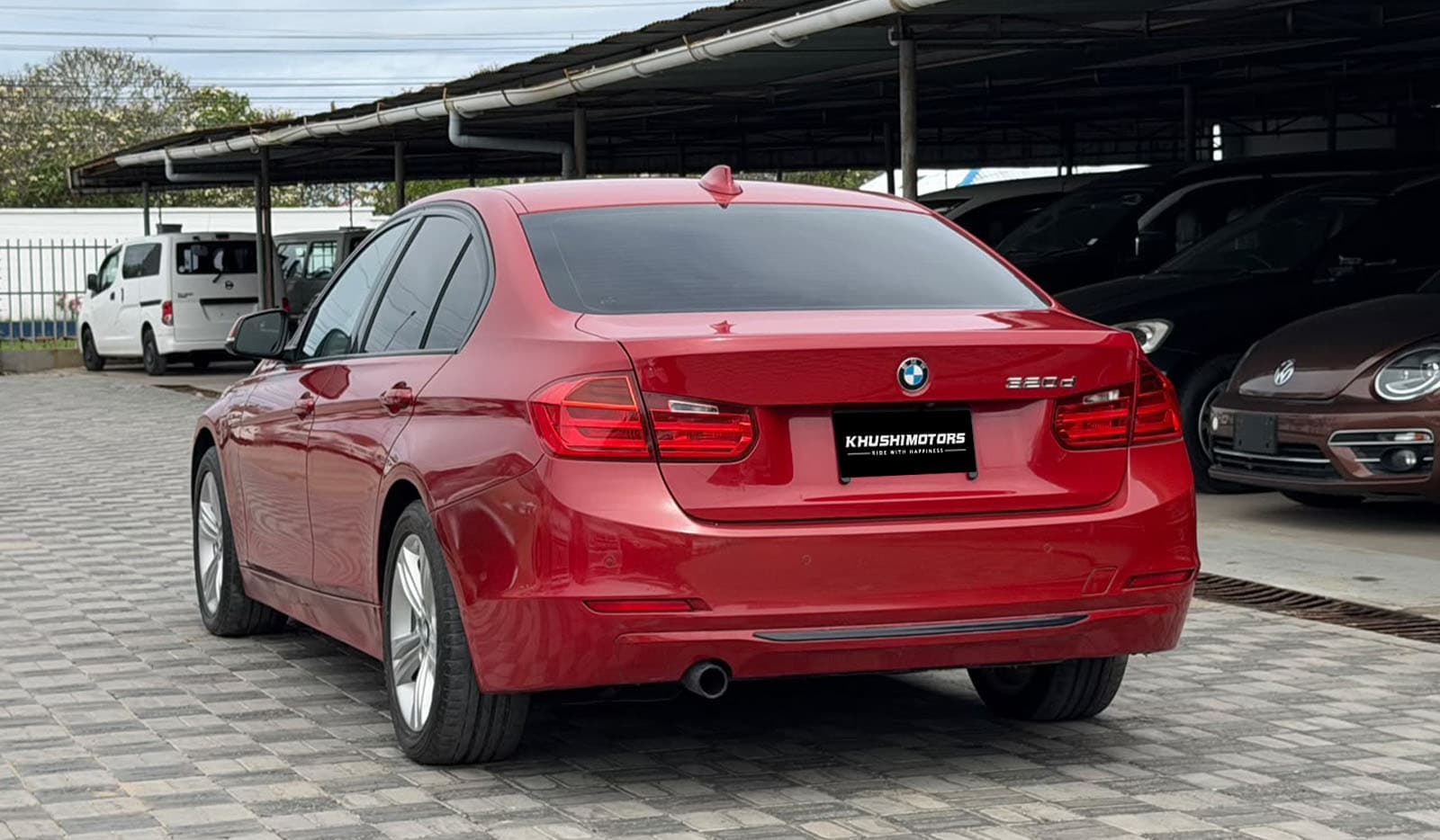 2015 Bmw 3 Series Sport 320D image-4