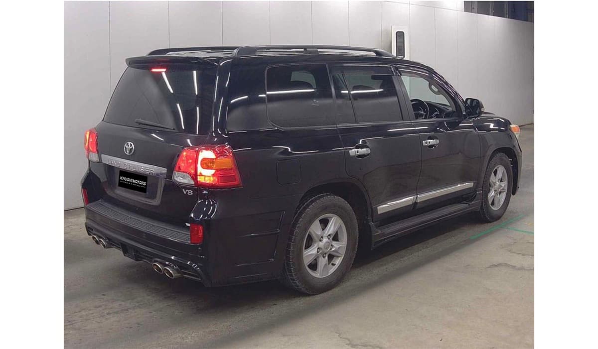 2014 Toyota Land Cruiser image-4