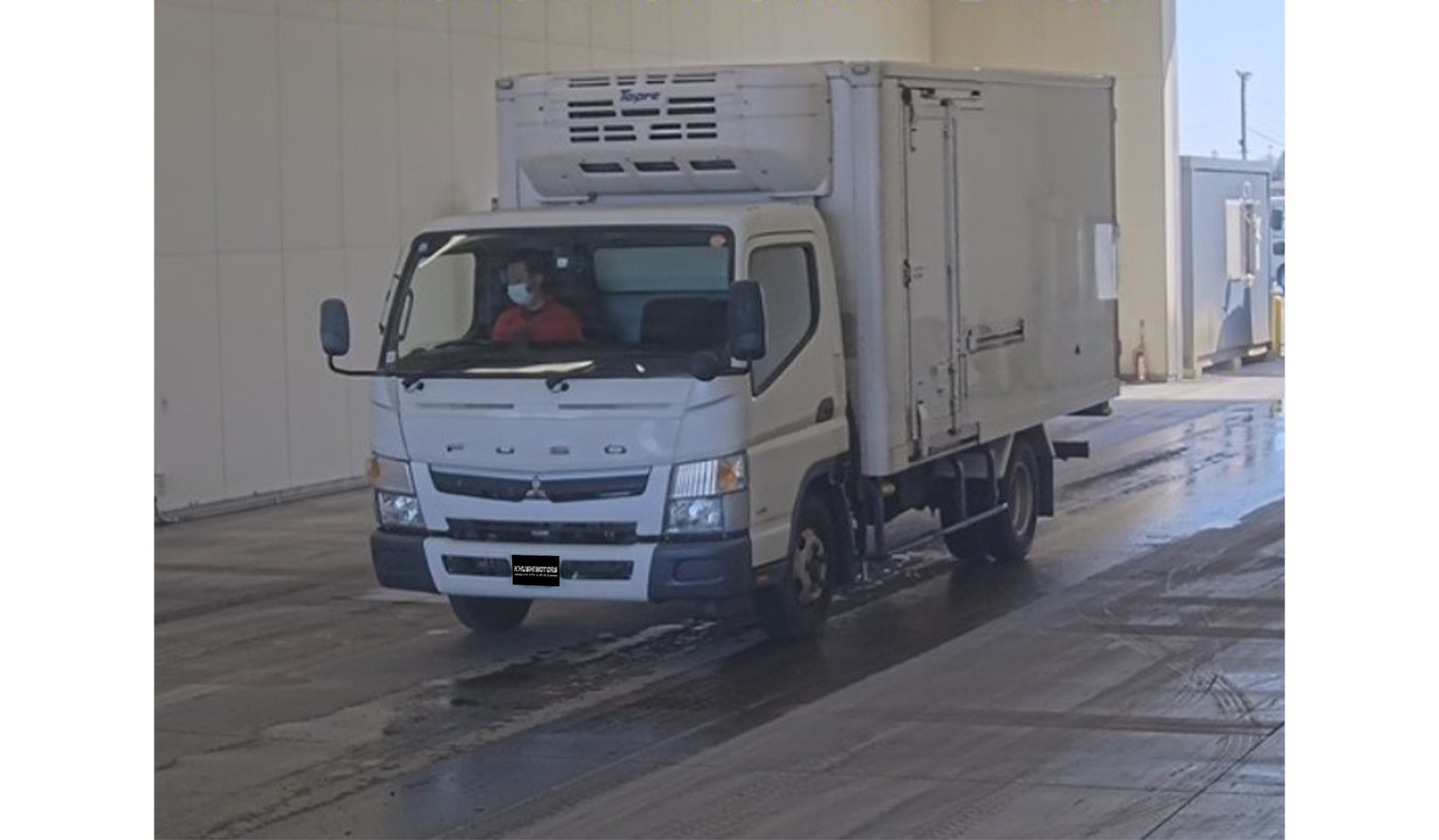 2019 Mitsubishi Fuso Canter image-1