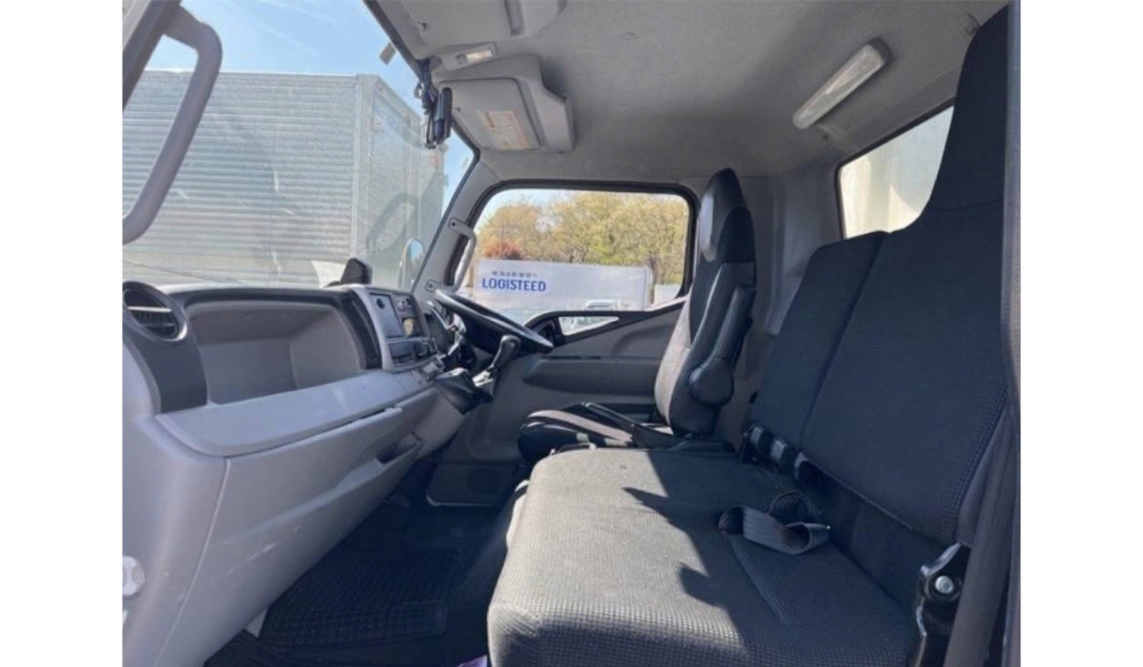 2019 Mitsubishi Fuso Canter image-4