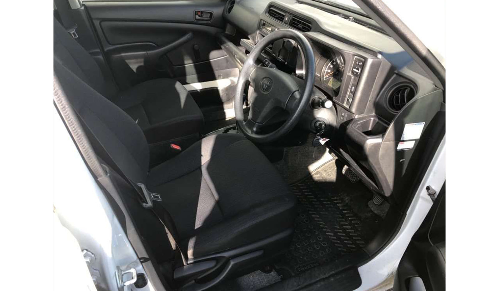 2019 Toyota Probox DX COMFORT 4WD image-6