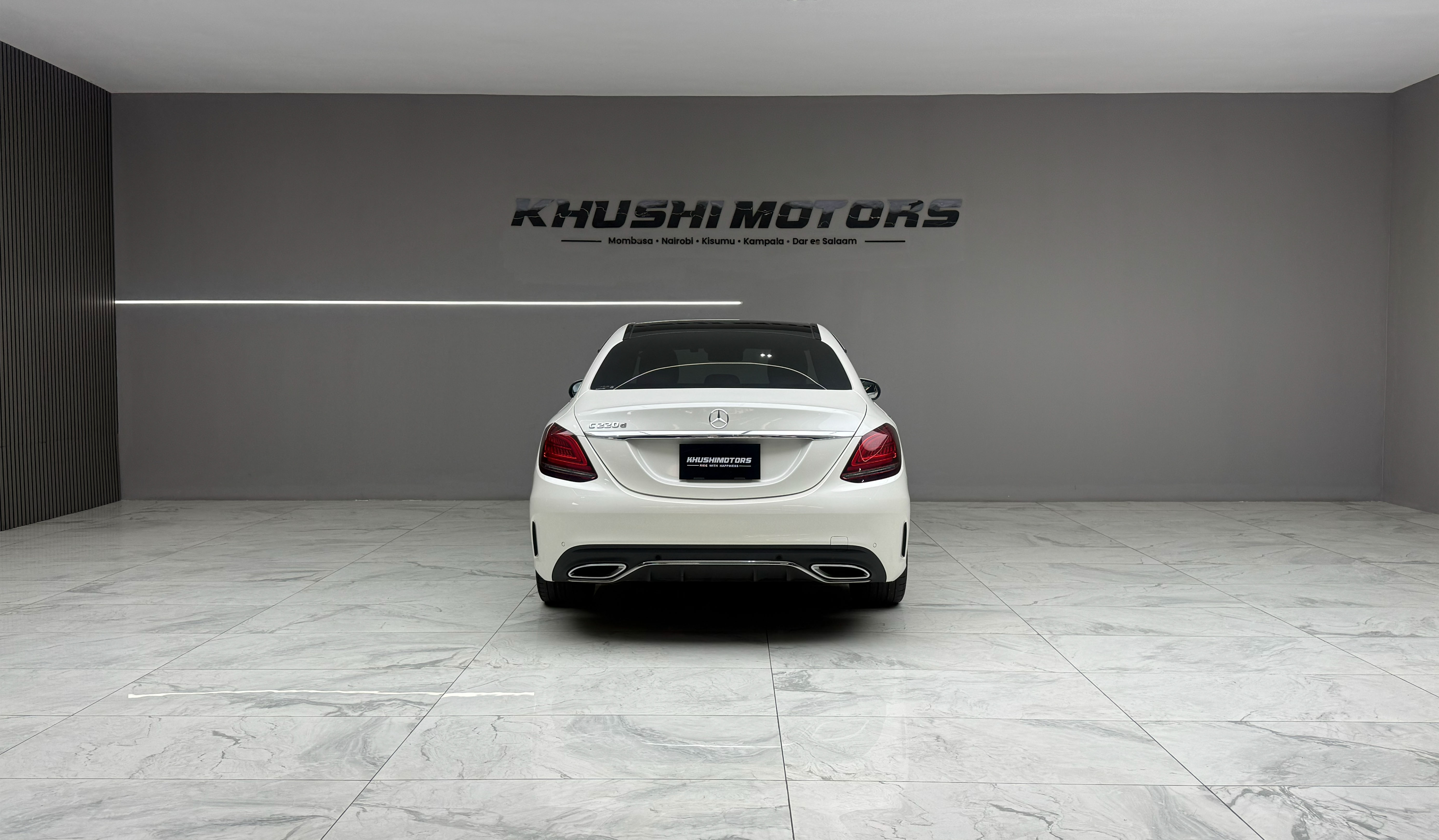 2019 Mercedes-Benz C-Class Laureus Edition Sport Plus Package C220D image-5