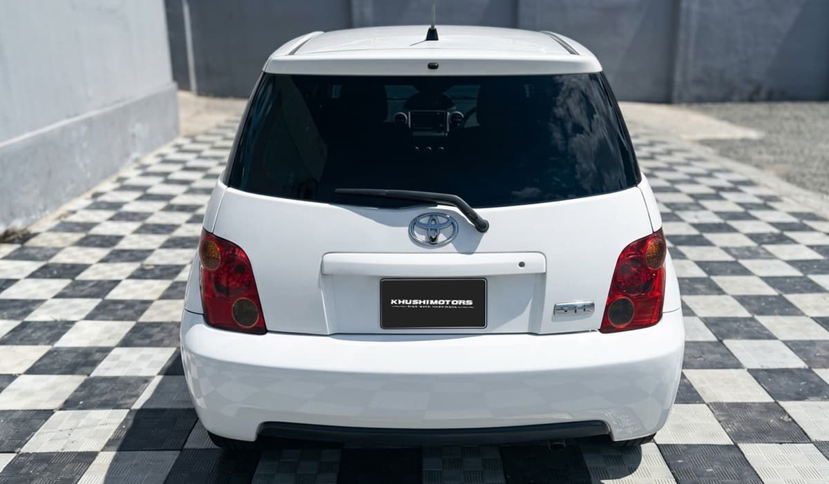 2003 Toyota IST 1.3F image-5
