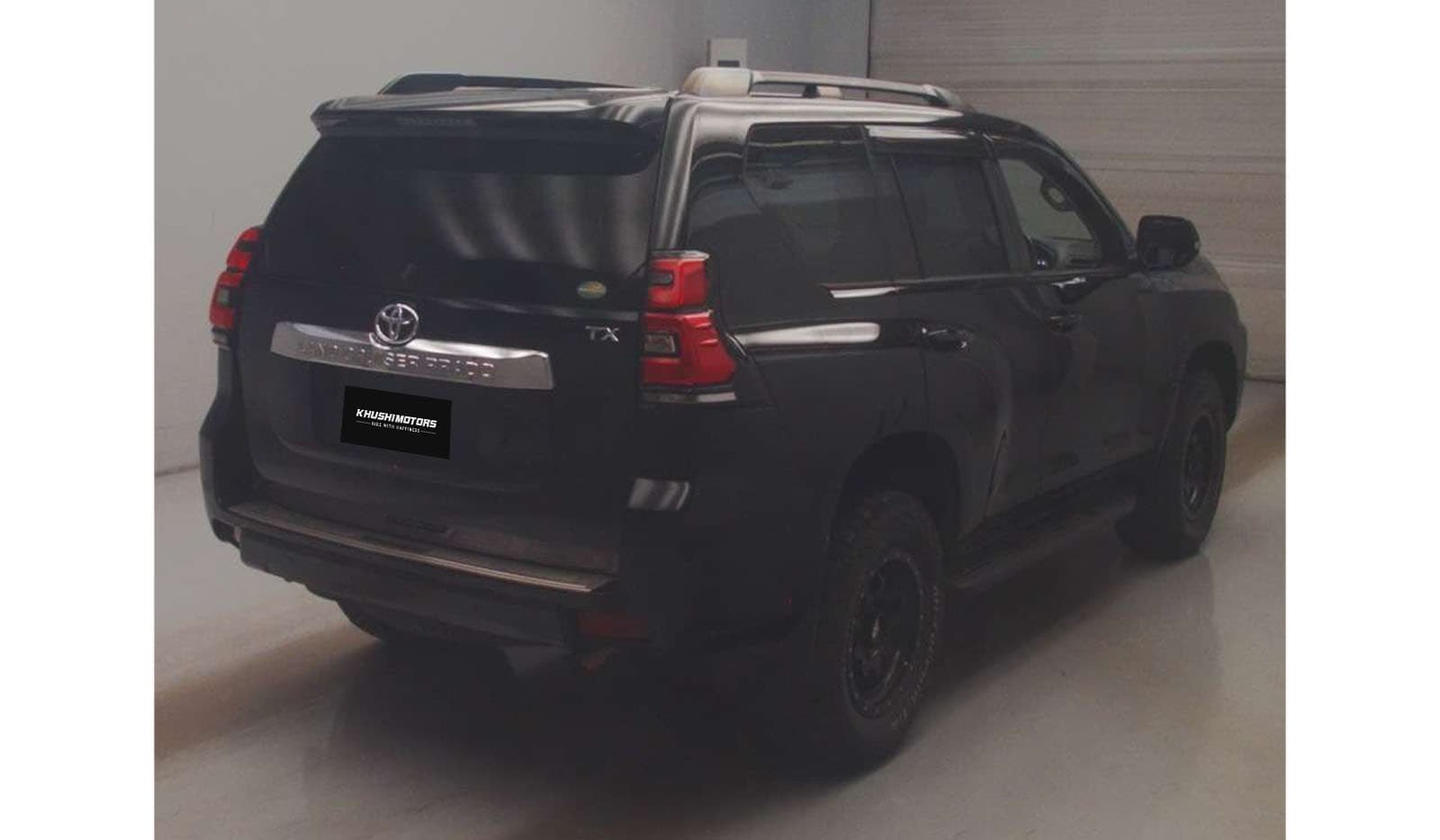 2017 Toyota Land Cruiser Prado TX image-4