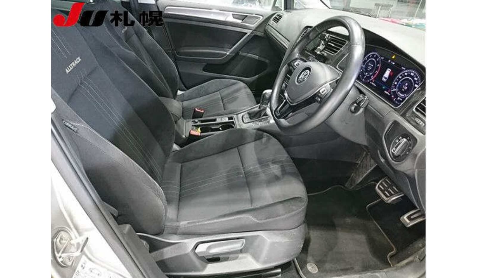 2016 Volkswagen Golf Alltrack TSI 4MOTION Meister image-4