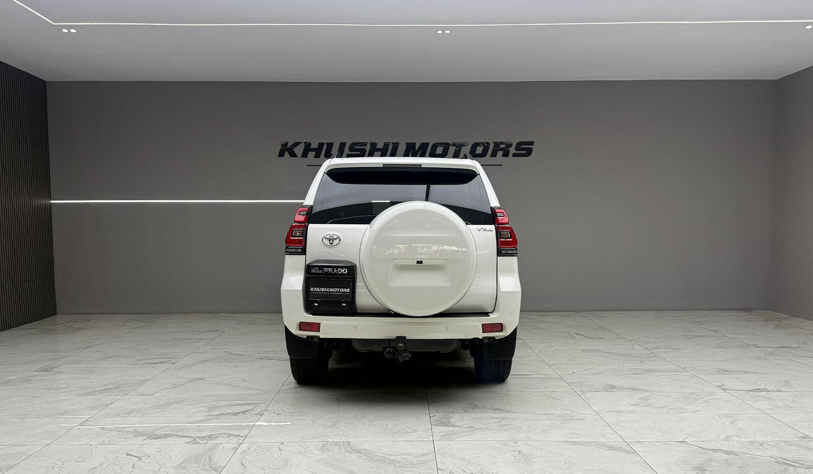 2021 Toyota Land Cruiser Prado VXL image-5