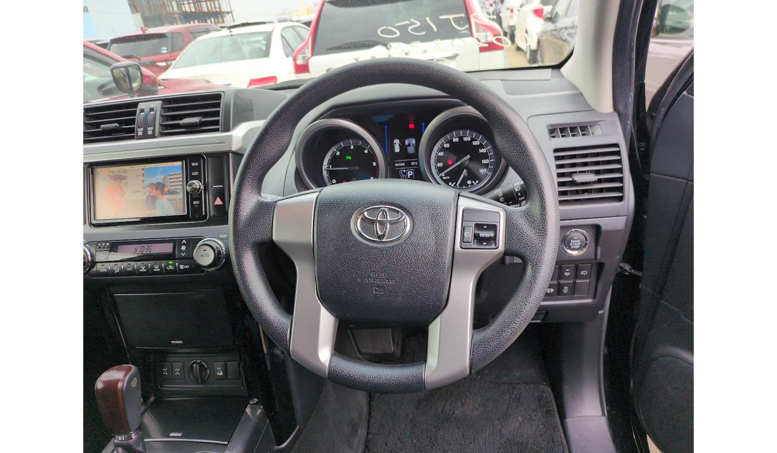 2017 Toyota Land Cruiser Prado image-5