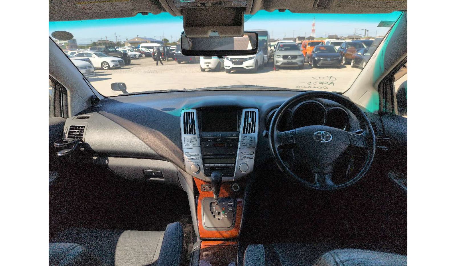 2011 Toyota Harrier image-5