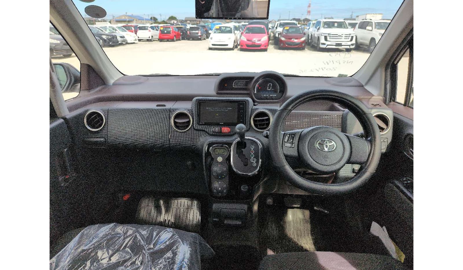 2009 Toyota Porte image-5