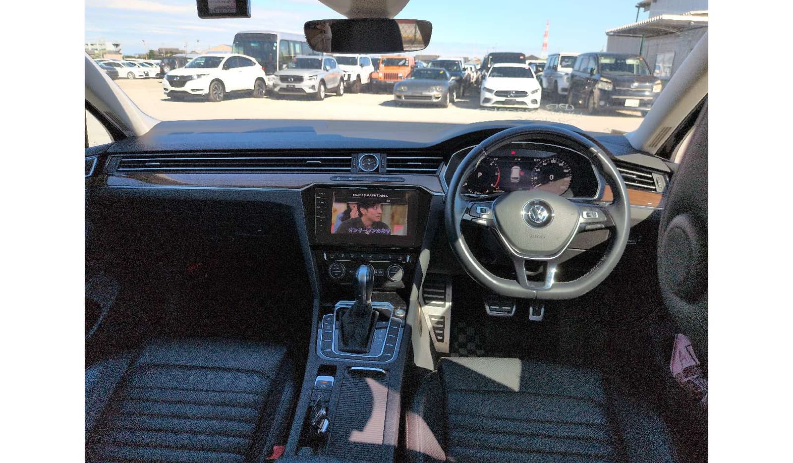 2019 Volkswagen Passat Variant image-5