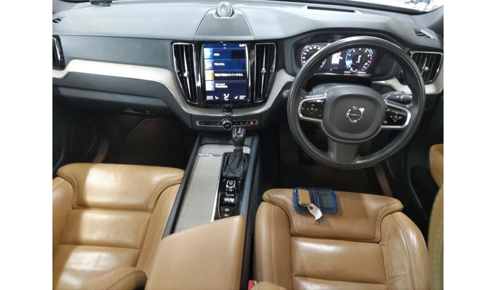 2017 Volvo XC60 image-5