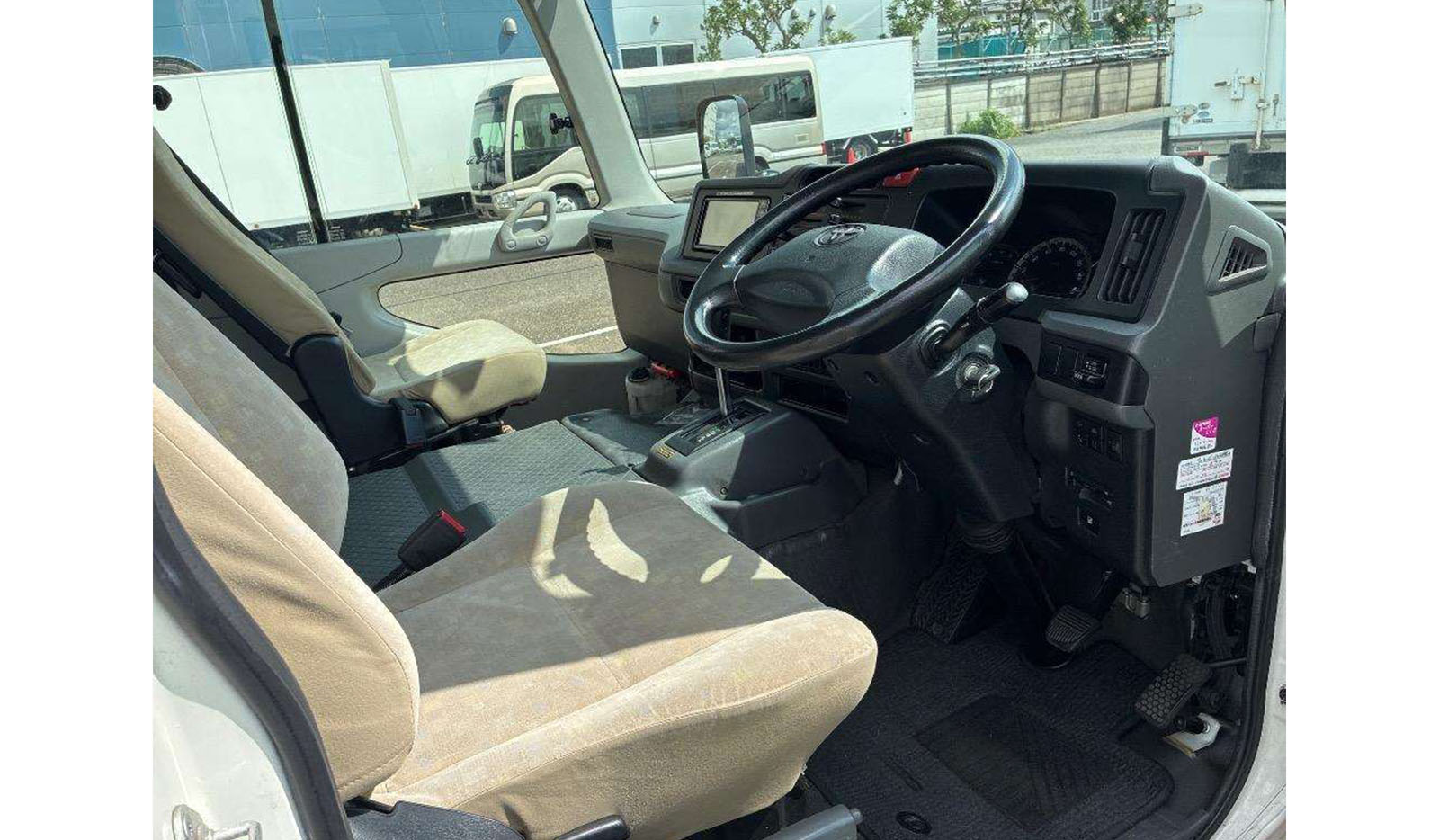 2019 Toyota Coaster image-6