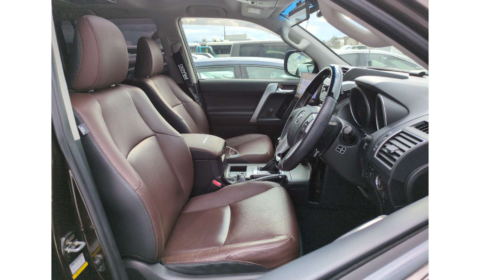 2012 Toyota Land Cruiser image-5