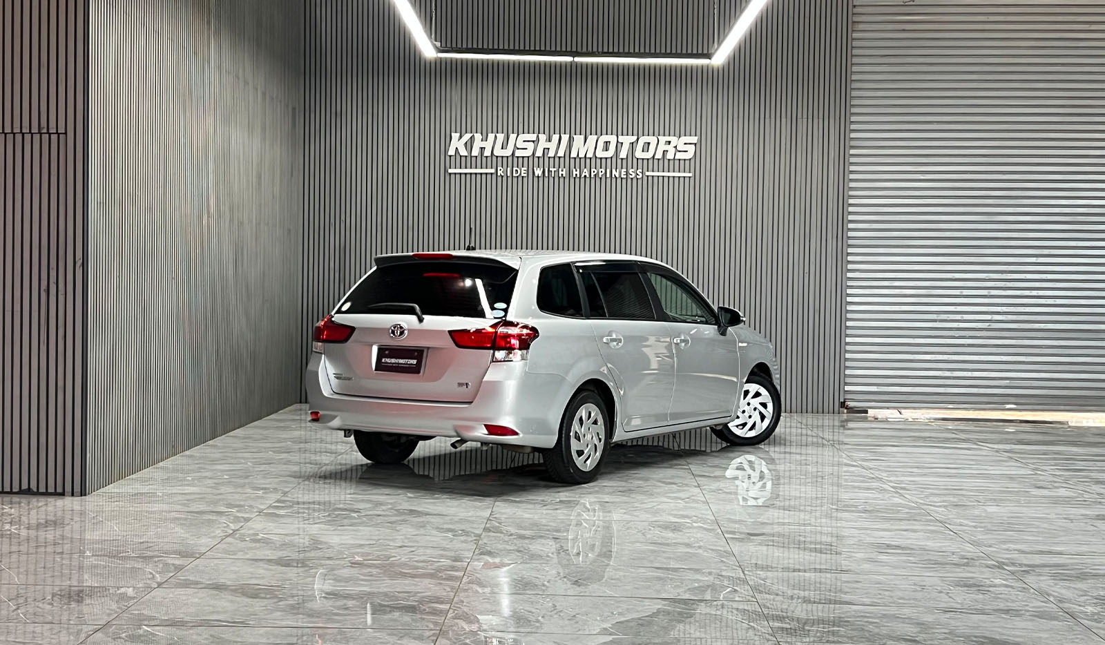 2019 Toyota Corolla Fielder Hybrid image-6