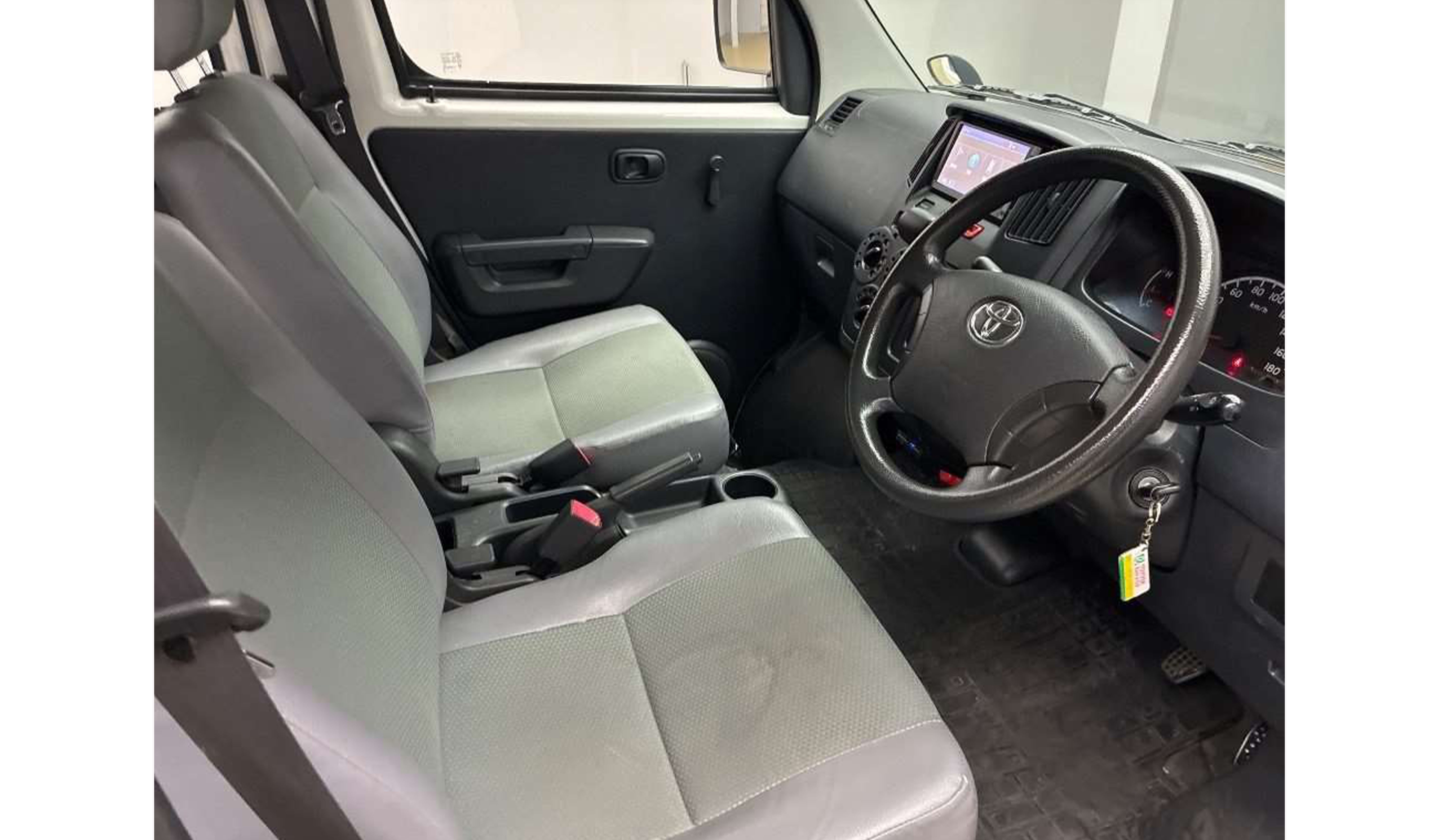 2019 Toyota Townace DX image-6