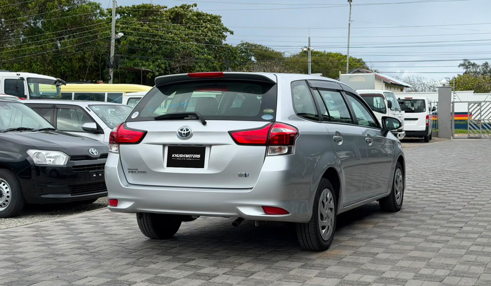 2020 Toyota Corolla Fielder Hybrid EX image-6