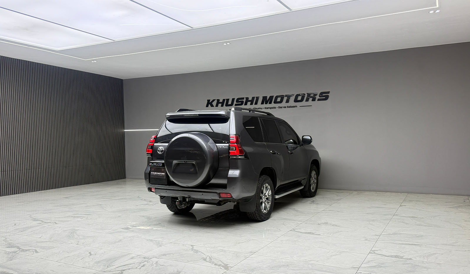 2022 Toyota Land Cruiser Prado VXL image-6