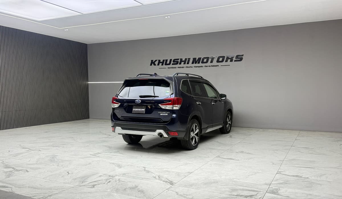 2018 Subaru Forester Advance image-6