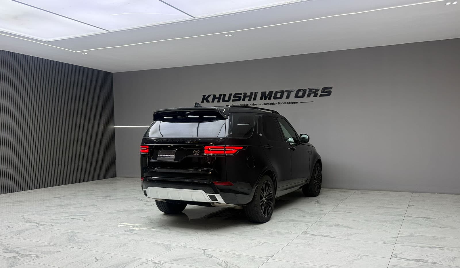 2019 Land Rover Discovery HSE LUXURY image-6