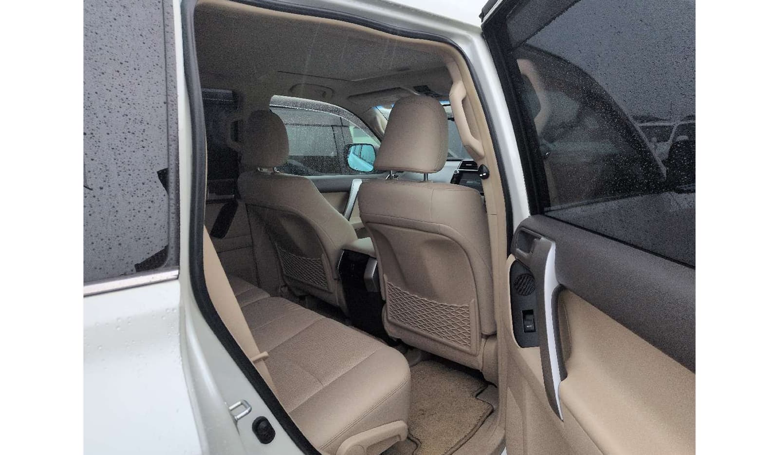 2018 Toyota Land Cruiser Prado image-6