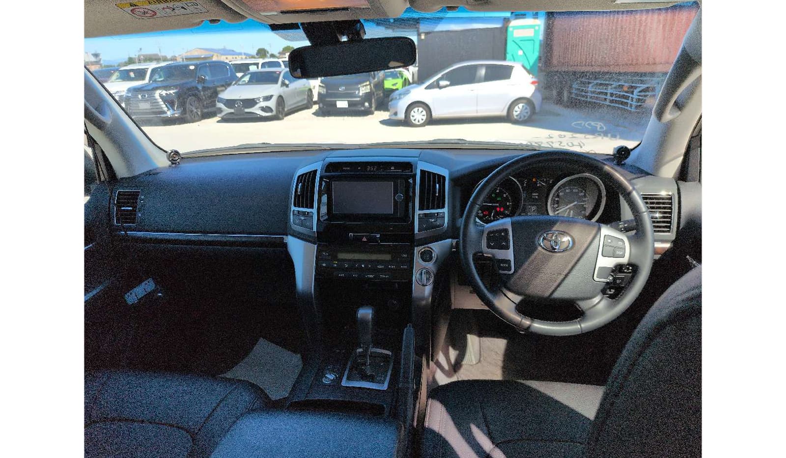 2013 Toyota Land Cruiser V8 image-6