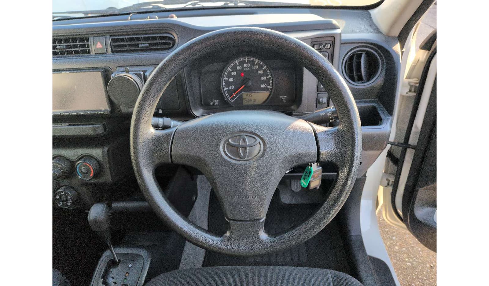 2019 Toyota Probox image-6