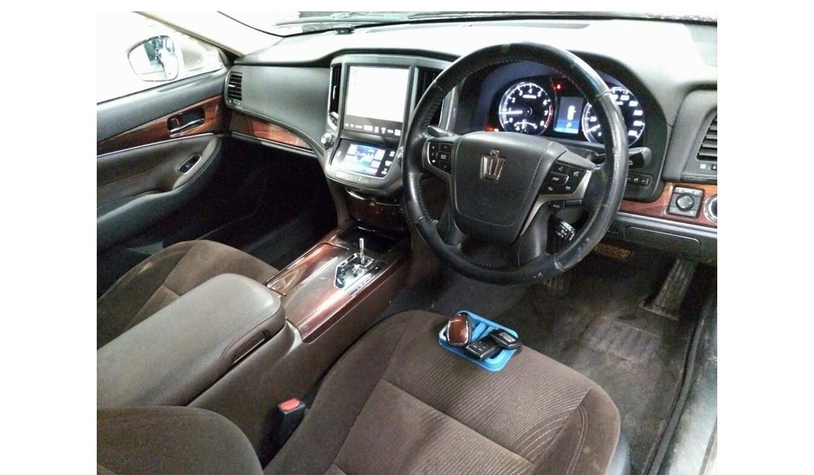 2013 Toyota Crown Royal Saloon DBAGRS211 image-5