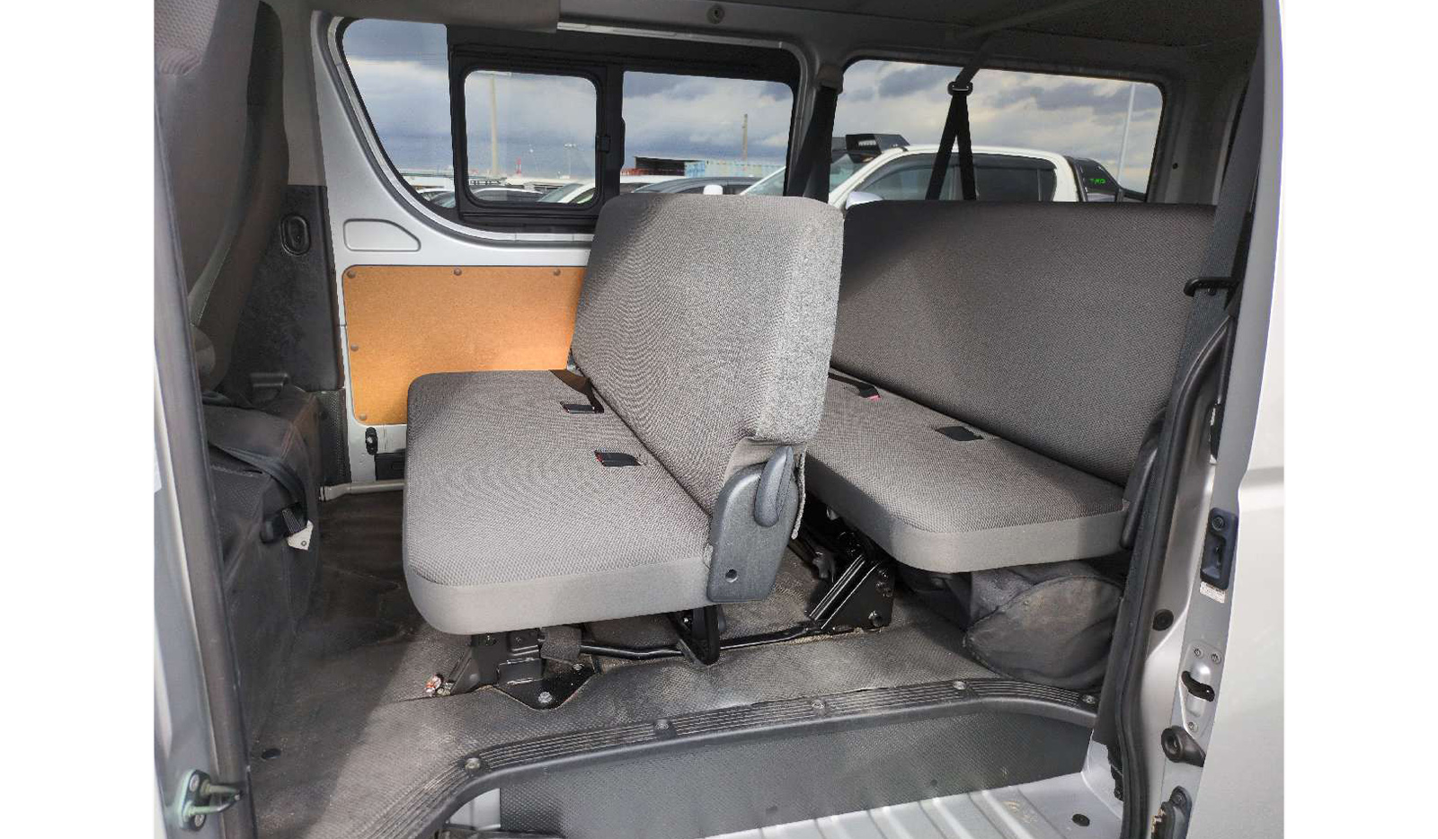 2019 Toyota Hiace Van image-6