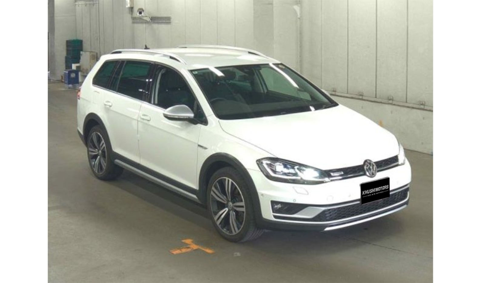 2020 Volkswagen Golf Alltrack image-1