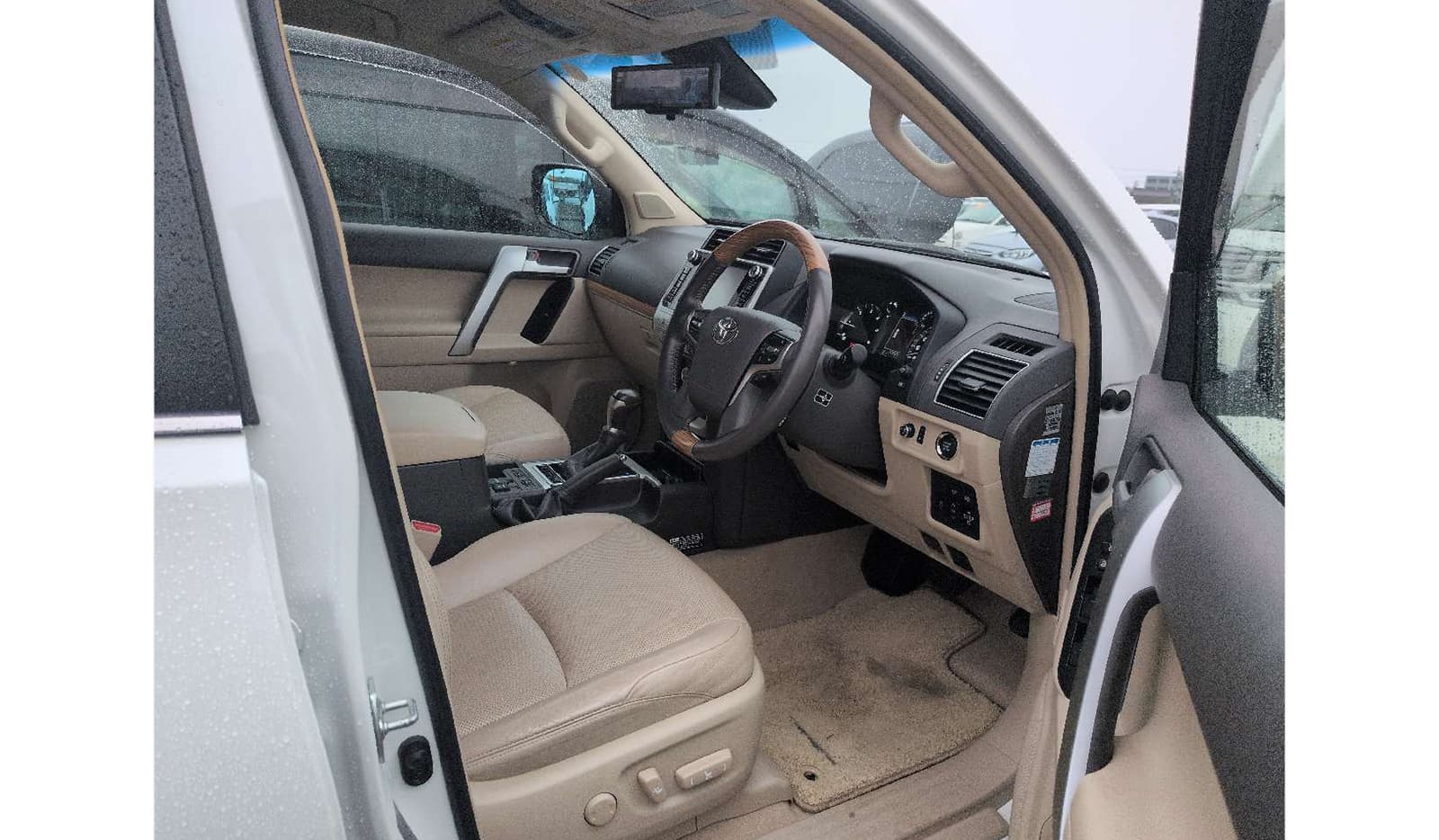 2018 Toyota Land Cruiser Prado image-7