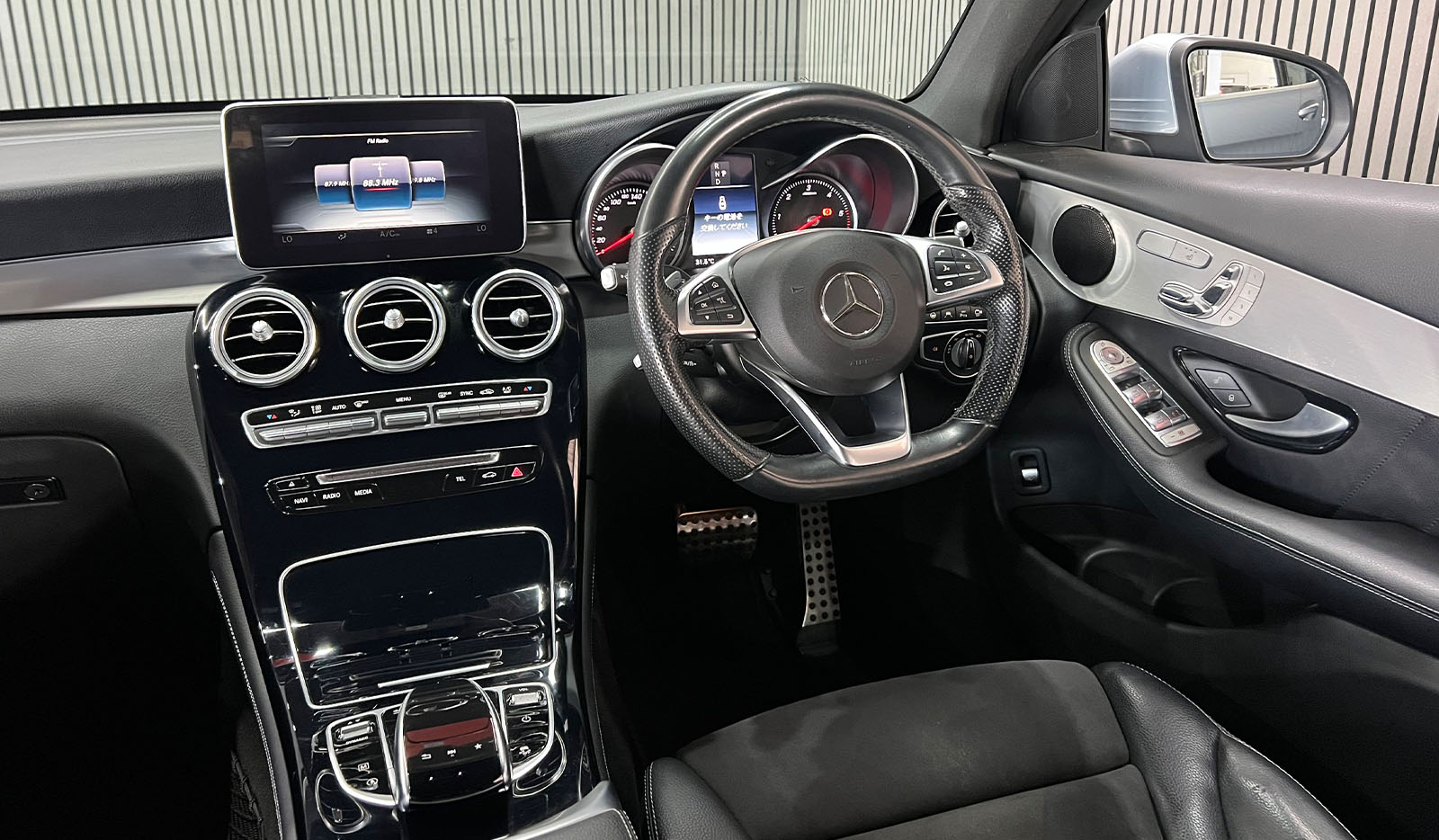 2018 Mercedes-Benz GLC-Class 4 Matic Coupe Sport GLC220D image-8