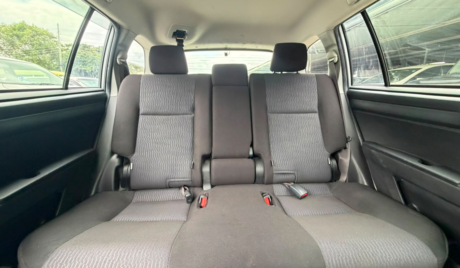 2019 Toyota Corolla Fielder Hybrid image-8