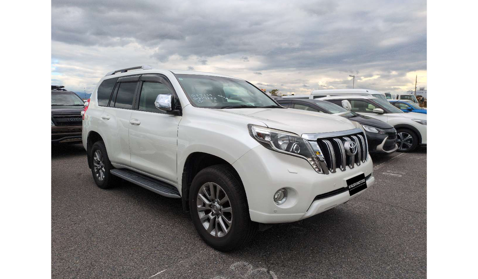 2012 Toyota Land Cruiser image-1