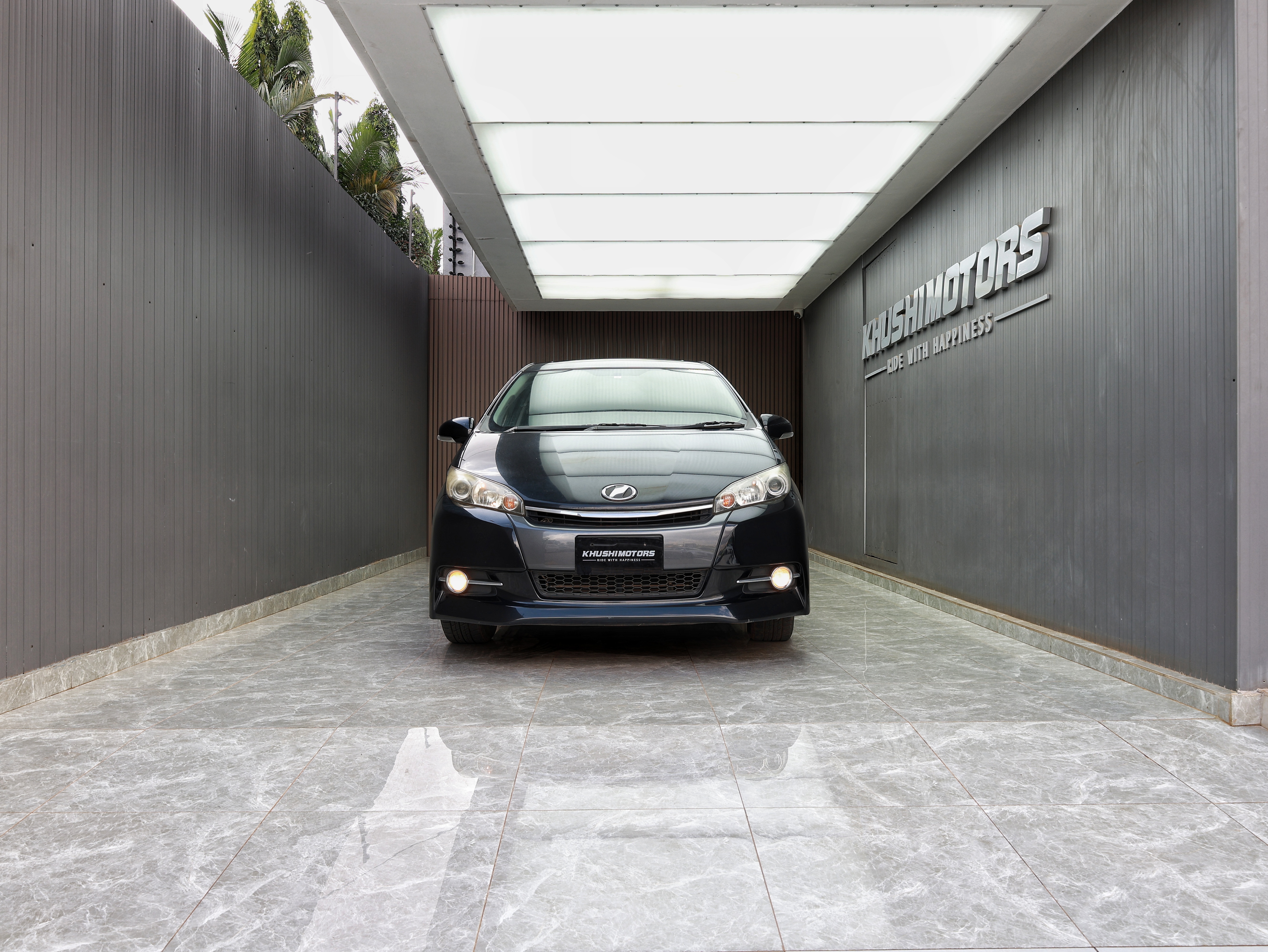 2013 Toyota Wish 1.8S image-2
