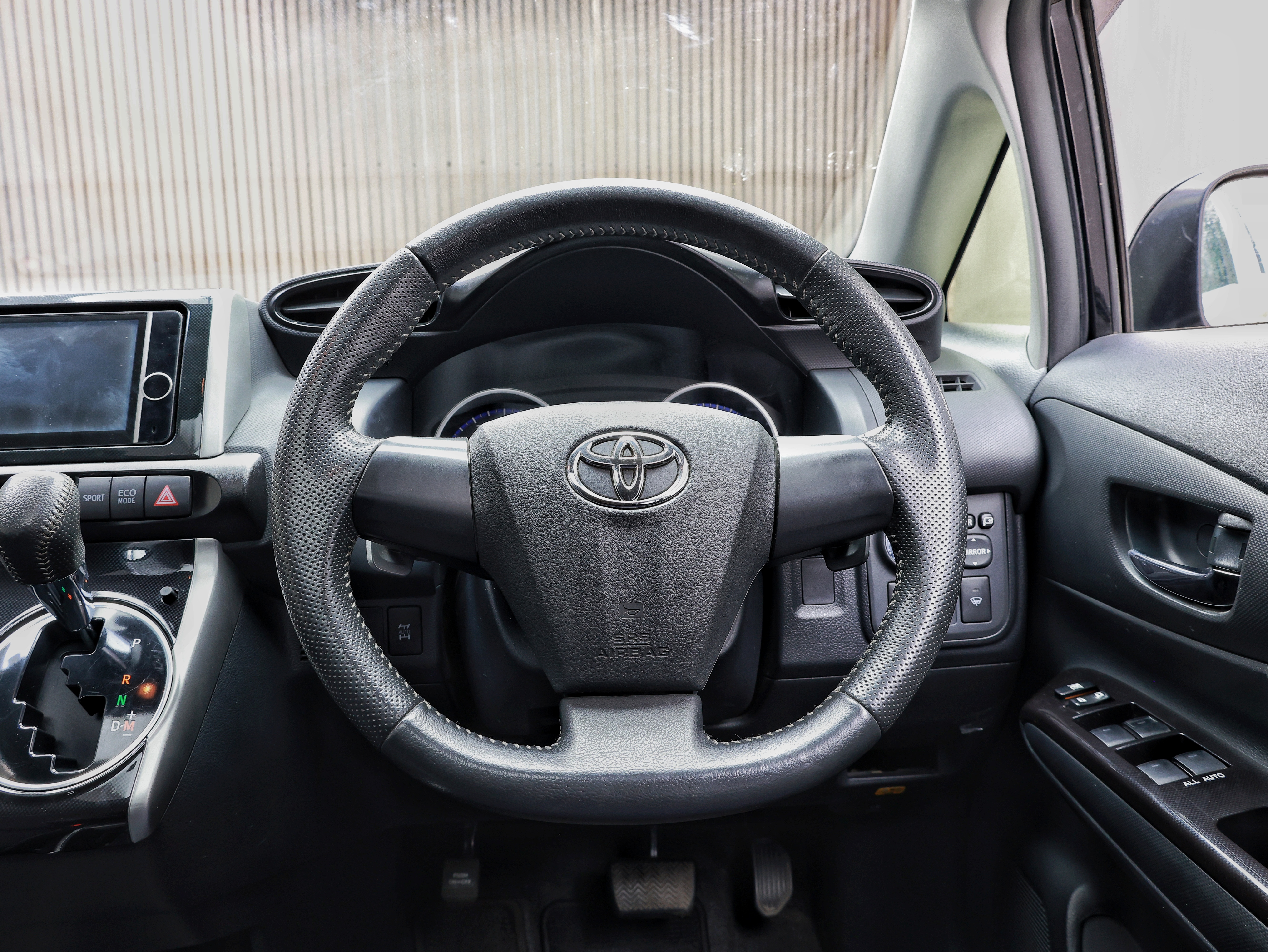 2013 Toyota Wish 1.8S image-9