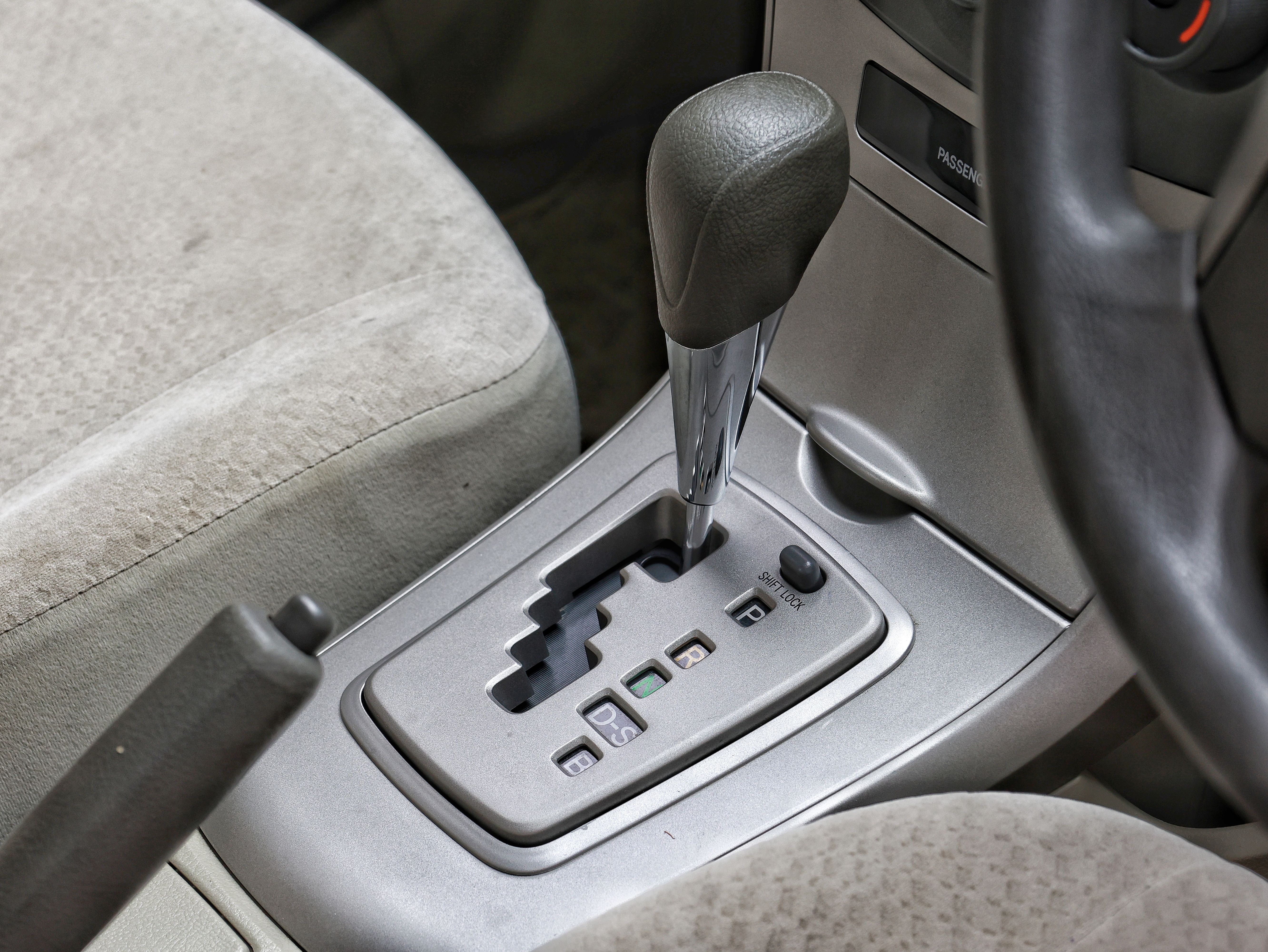 2012 Toyota Corolla Axio X image-10
