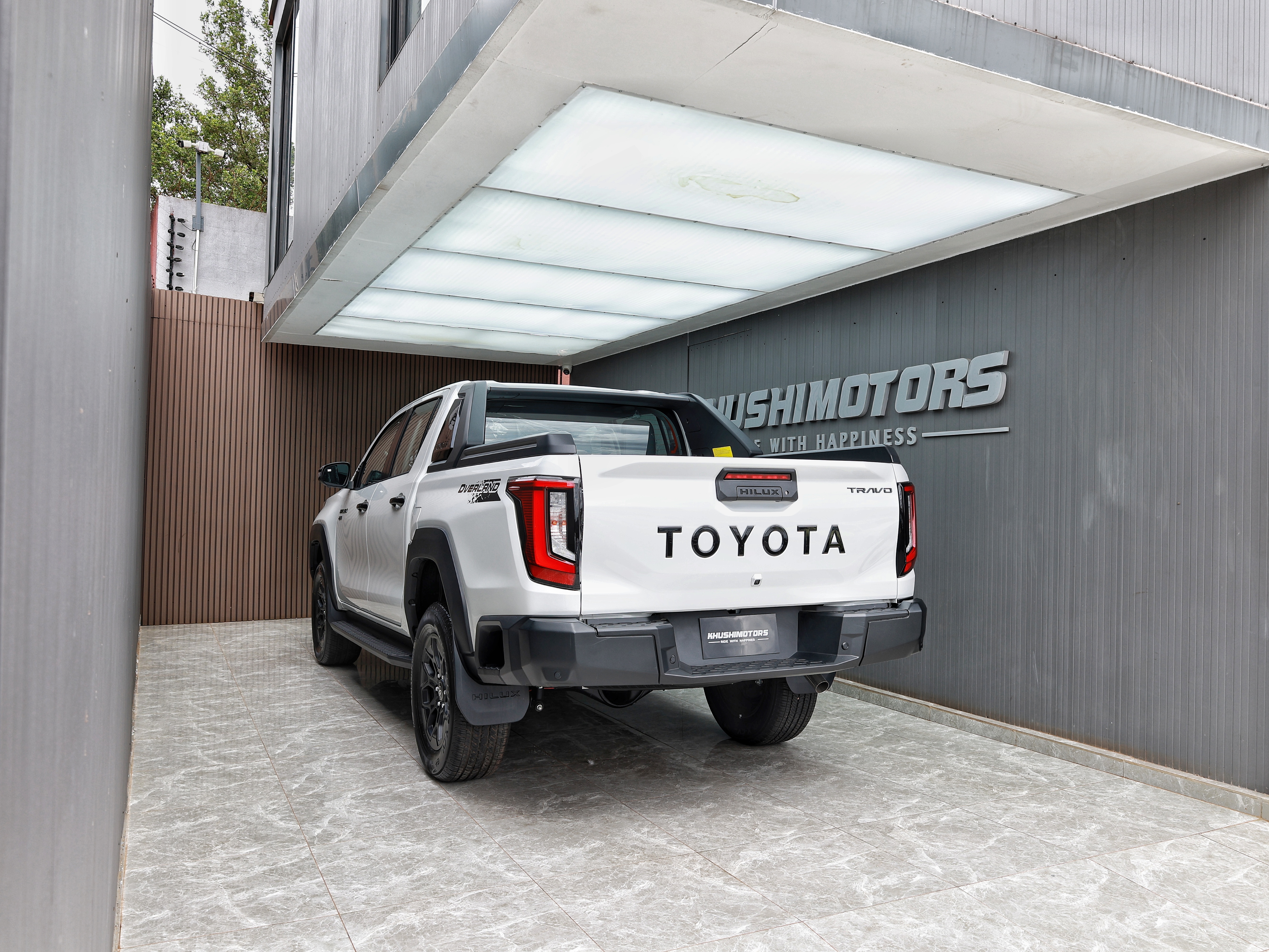 2025 Toyota Hilux image-4