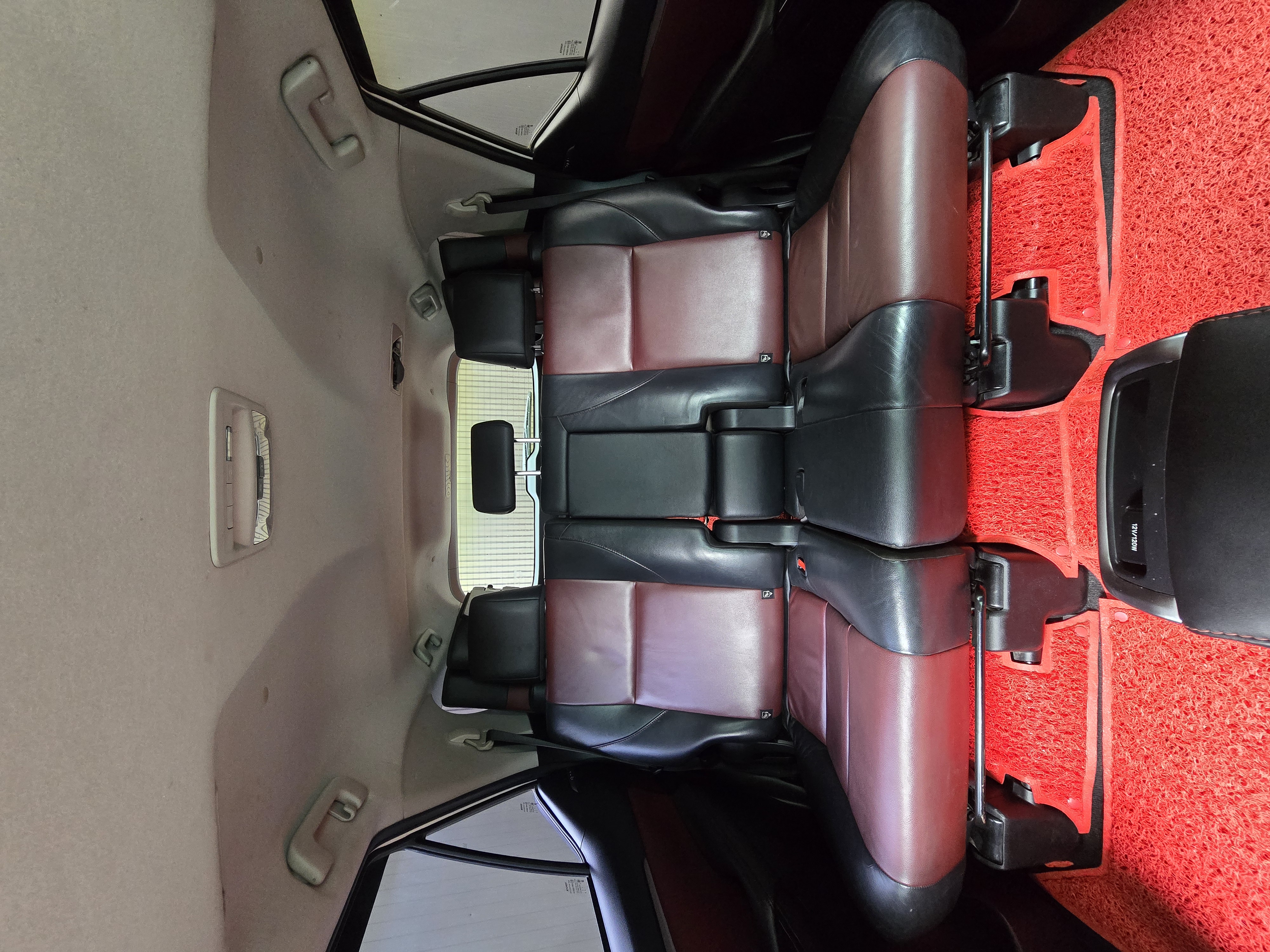 2017 Toyota Fortuner image-14