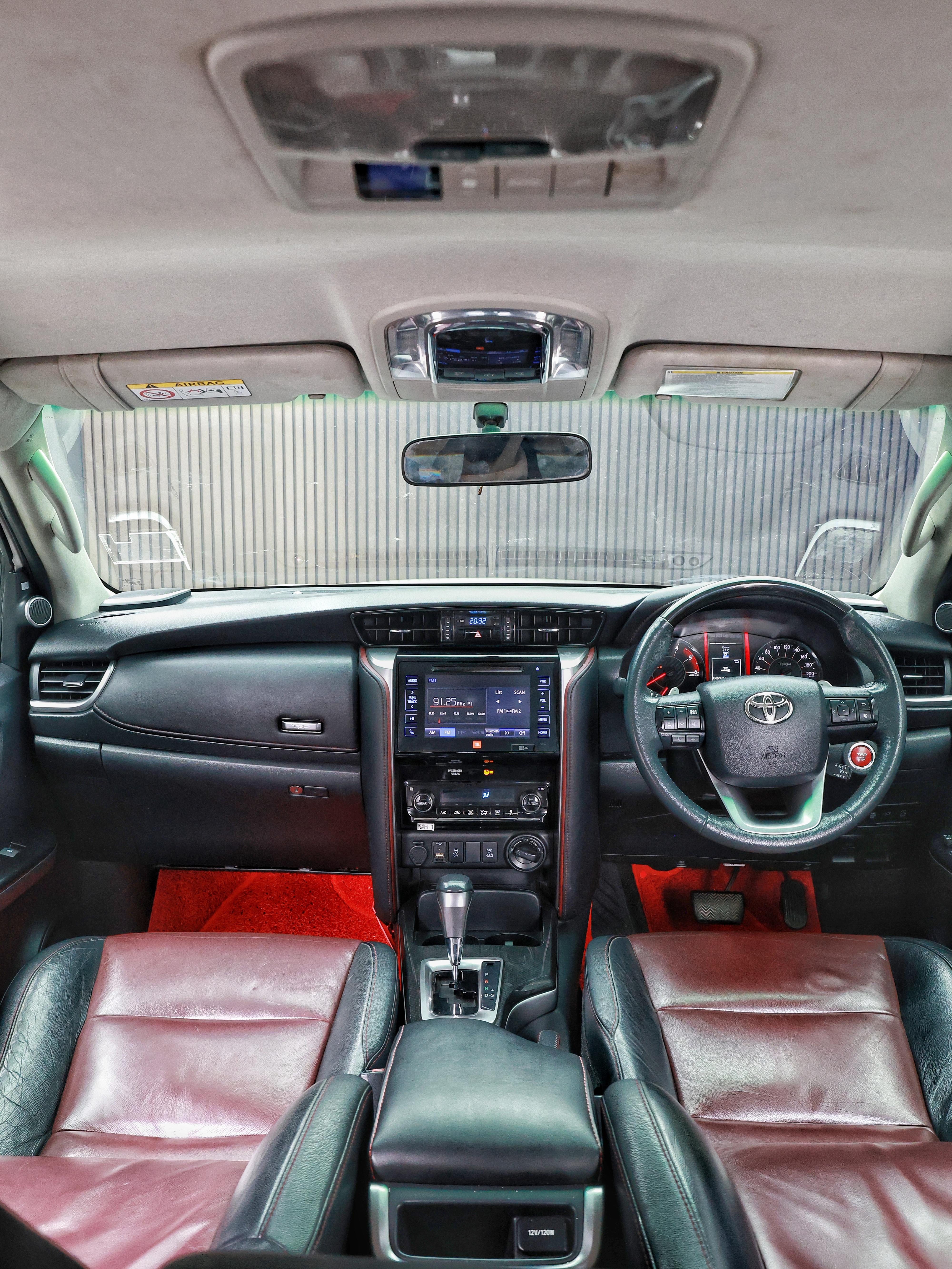 2017 Toyota Fortuner image-7