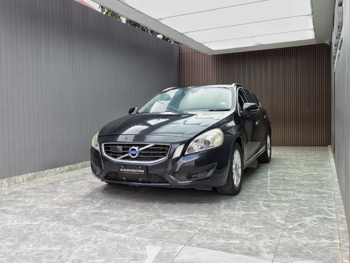 2012 Volvo V60 Drive E image-3