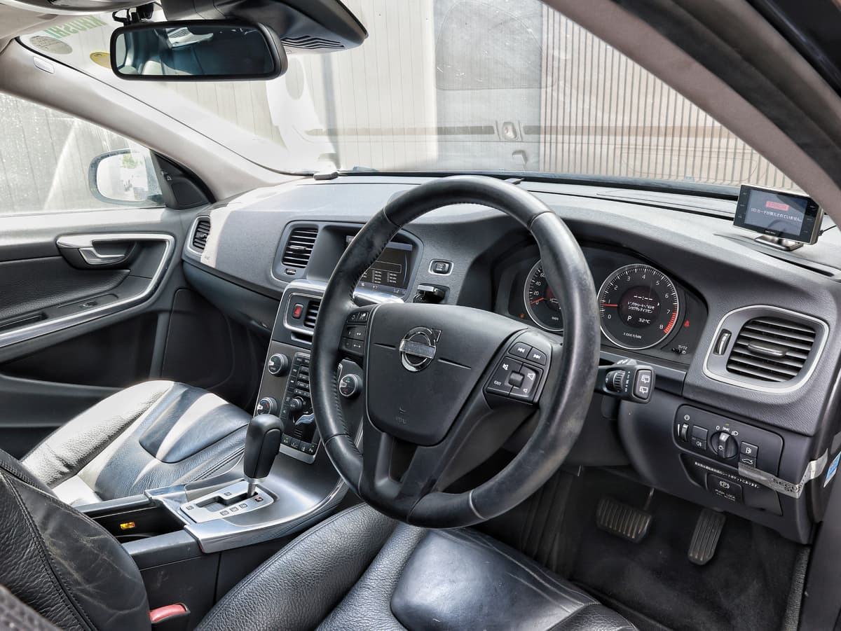 2012 Volvo V60 Drive E image-8